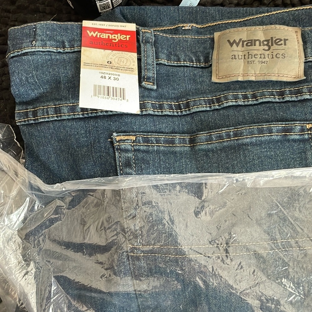 Brand new wranglers  48 x 30 blue jeans